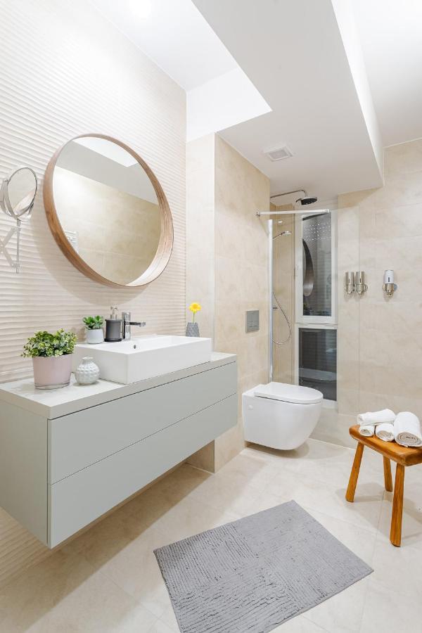 Il Lago - Sunrise - Cozy Luxurious Smart Home By The Lake 벌룬터리 외부 사진
