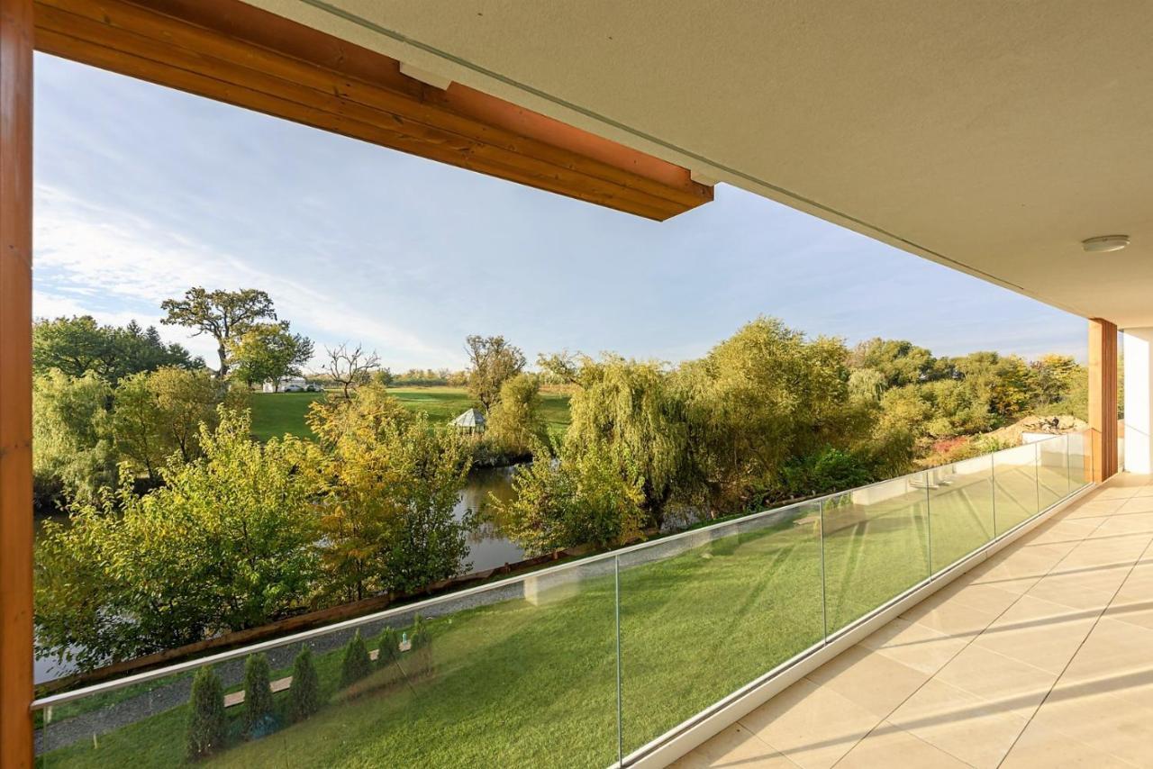 Il Lago - Sunrise - Cozy Luxurious Smart Home By The Lake 벌룬터리 외부 사진